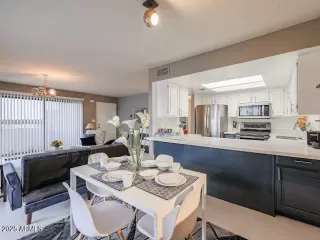 Photo #3: 6871555 Listing 