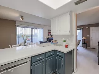 Photo #5: 6871555 Listing 