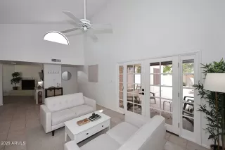 Photo #3: 6871590 Listing 