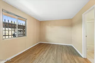 Photo #5: 6871753 Listing