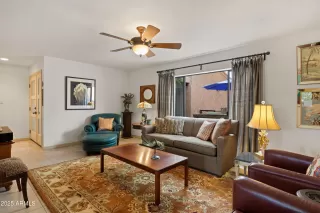 Photo #4: 6872550 Listing