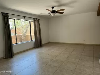 Photo #6: 6872550 Listing