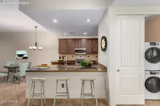 Photo #4: 6872740 Listing 