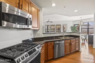 Photo #6: 6872825 Listing 