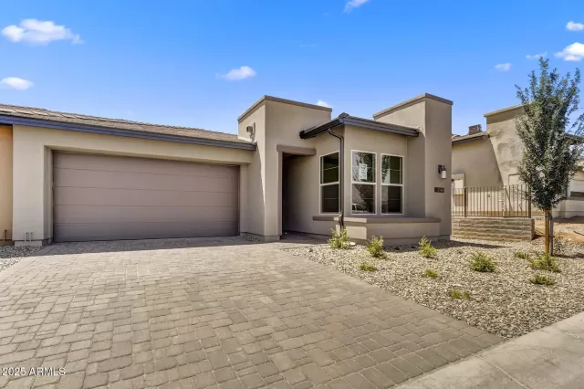 MLS: 6872853 Condo For Sale