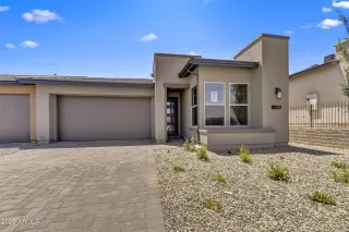 Photo #1: 6872853 Listing