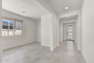 Photo #4: 6872853 Listing