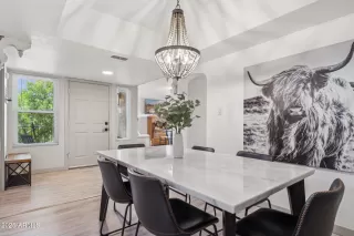 Photo #3: 6872926 Listing