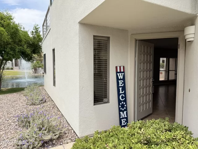 MLS: 6873035 Condo For Sale