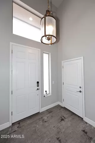 Photo #2: 6873112 Listing