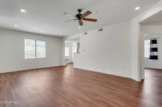 Photo #3: 6873240 Listing