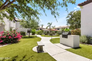 Photo #1: 6873298 Listing