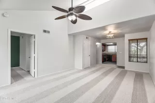 Photo #3: 6873298 Listing