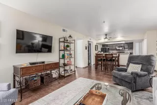 Photo #4: 6873449 Listing