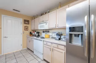 Photo #6: 6873458 Listing 