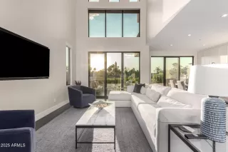 Photo #3: 6873663 Listing