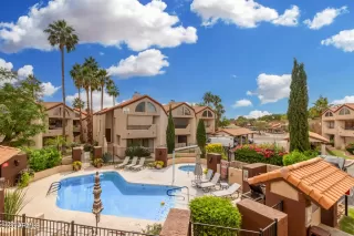 Photo #2: 6873703 Listing