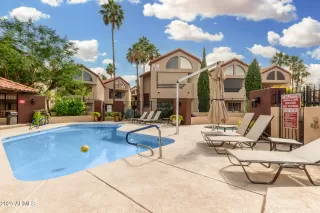 Photo #3: 6873703 Listing