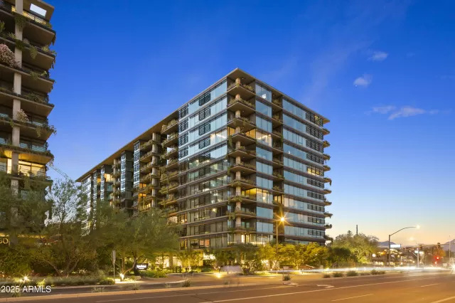 MLS: 6873706 Condo For Sale