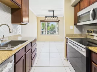 Photo #3: 6873738 Listing