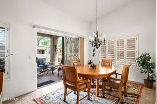 Photo #5: 6873826 Listing