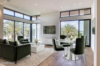 Photo #1: 6874331 Listing