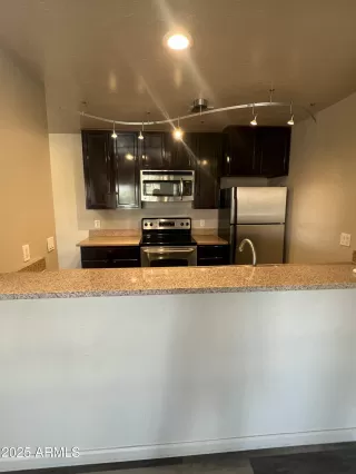 Photo #5: 6874376 Listing 