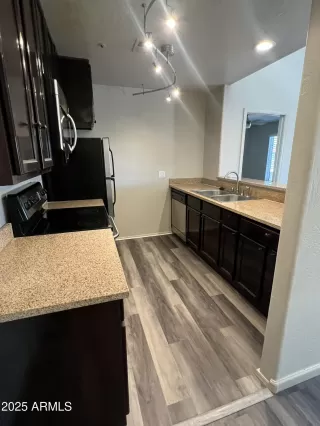 Photo #6: 6874376 Listing 