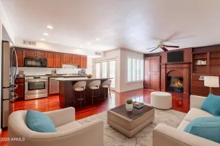 Photo #3: 6875459 Listing