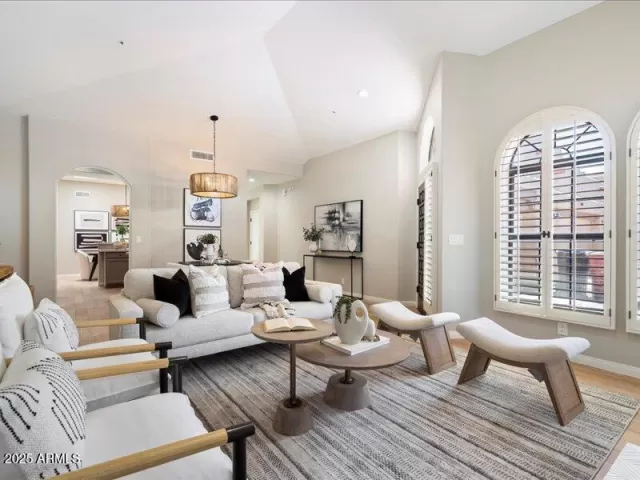 MLS: 6875975 Condo For Sale