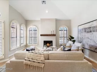 Photo #2: 6875975 Listing