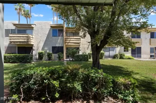 Photo #2: 6876292 Listing