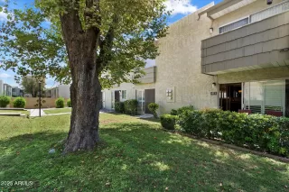 Photo #3: 6876292 Listing