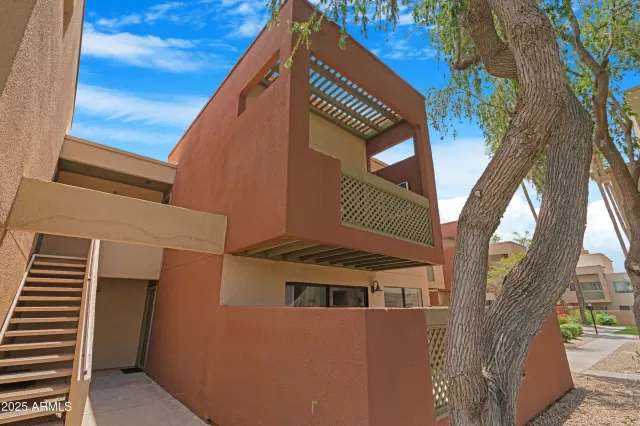 MLS: 6876419 Condo For Sale