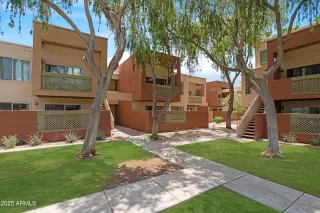 Photo #1: 6876419 Listing