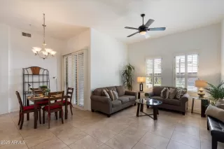 Photo #3: 6876514 Listing