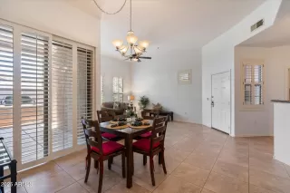 Photo #5: 6876514 Listing