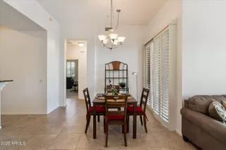 Photo #6: 6876514 Listing