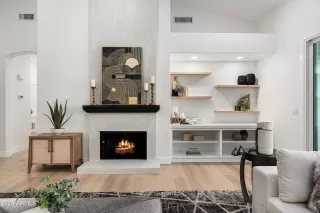 Photo #4: 6876742 Listing