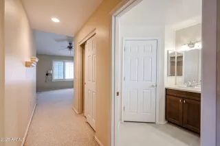 Photo #4: 6876771 Listing