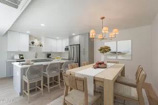 Photo #2: 6877079 Listing