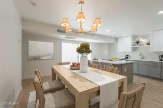 Photo #3: 6877079 Listing