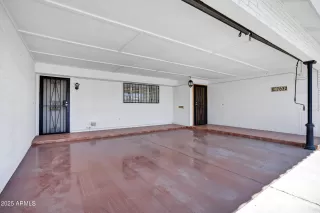 Photo #2: 6877143 Listing