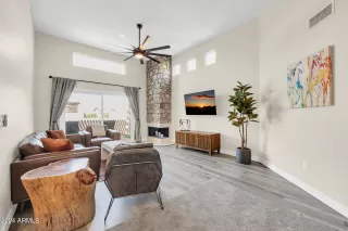 Photo #3: 6877220 Listing 