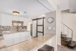 Photo #5: 6877228 Listing 