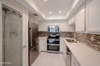 Photo #2: 6877530 Listing 