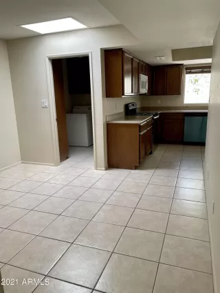 Photo #5: 6877628 Listing 