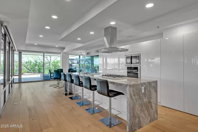 MLS: 6877645 Condo For Sale