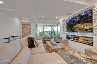 Photo #5: 6877645 Listing 