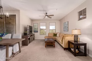 Photo #4: 6877696 Listing